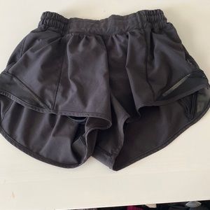 Lululemon hottie hot shorts